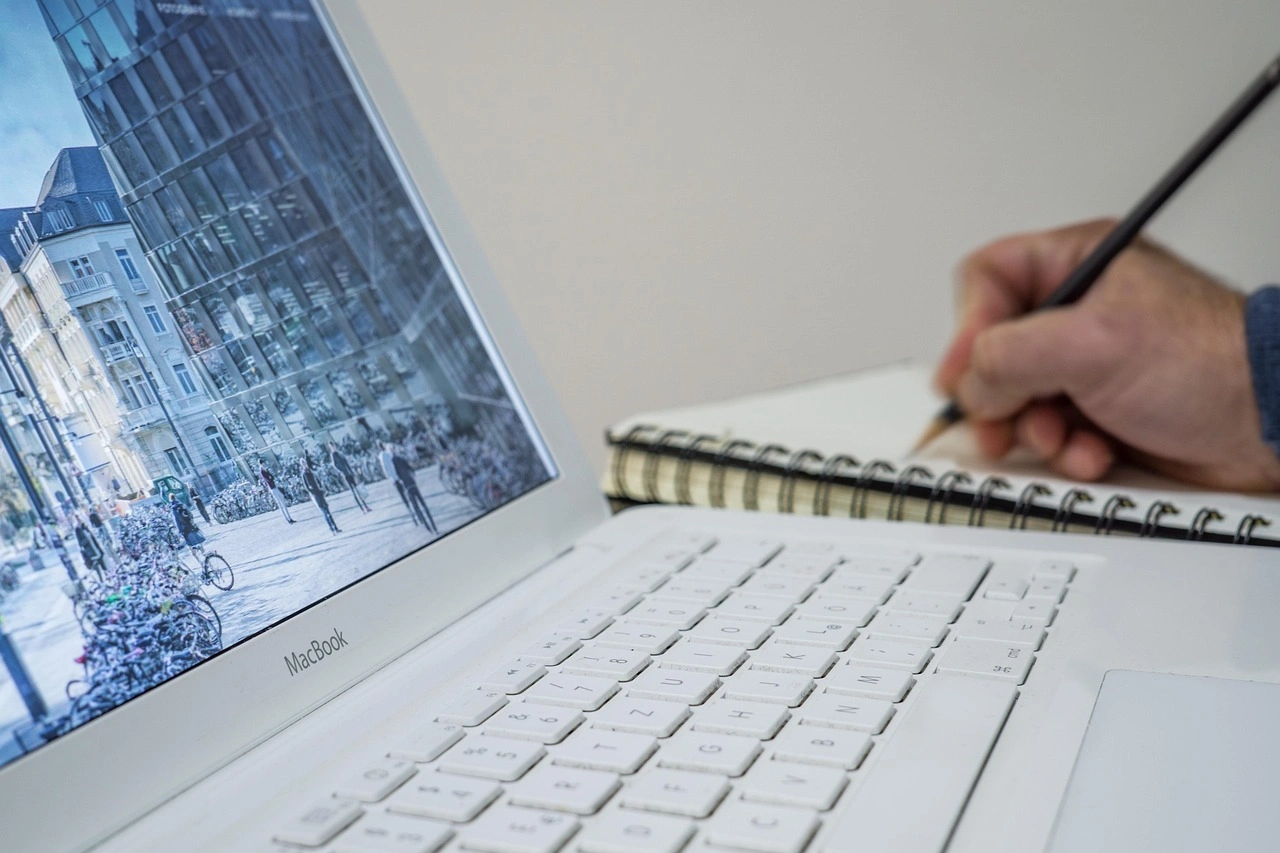 How to Build Your Ultimate Productivity Stack: Tools That Work Together in 2025
